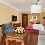 فندق بوتانيكو وأورينتال سبا غاردن